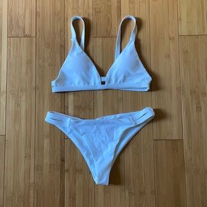 White Bikini (JUST TOP)